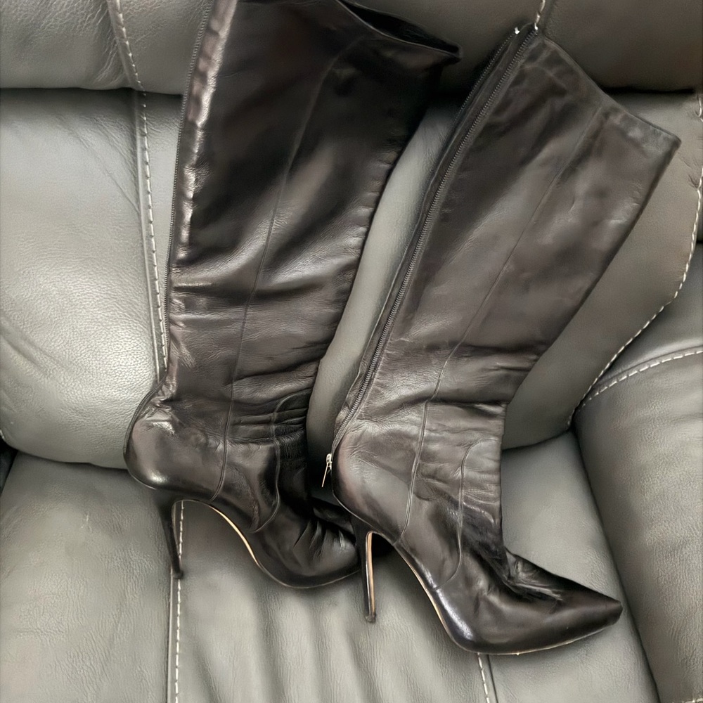 JIMMY CHOO Black Knee-High Leather Boots 40